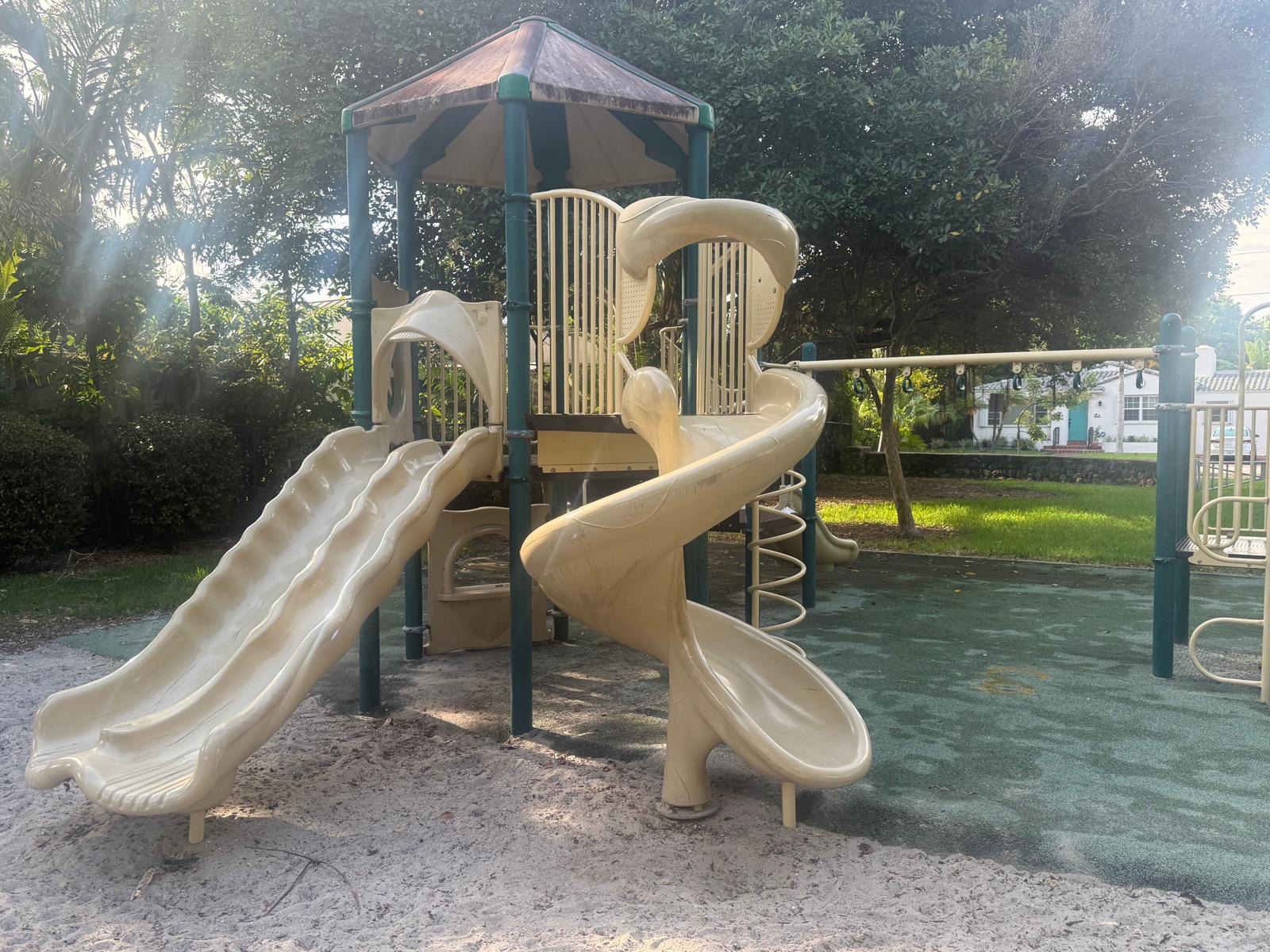 Double slide play equipment in North Shorecrest Park