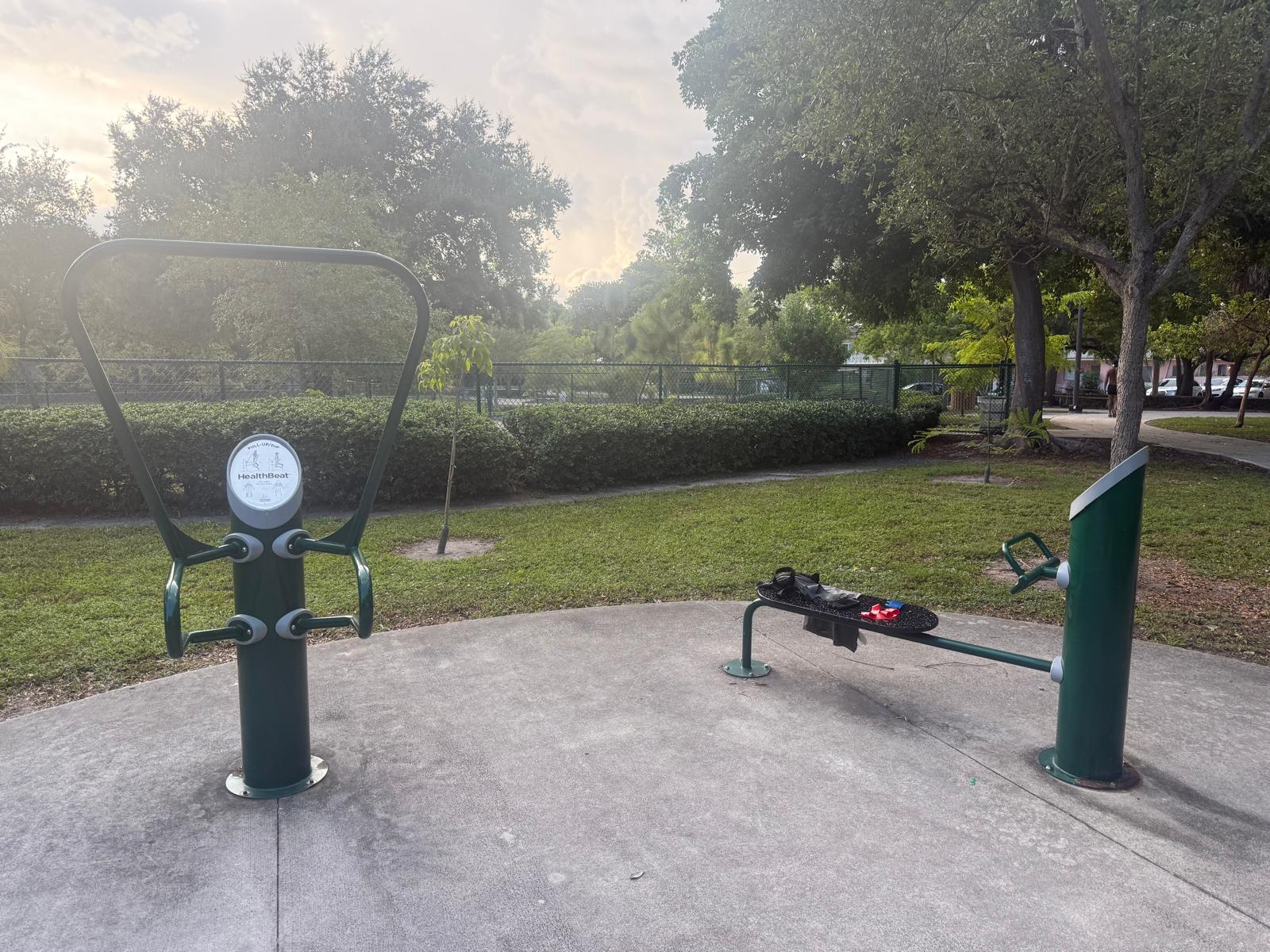 Additional fitness station near trail